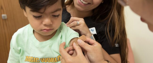 Kilka słów o obowiązkowych szczepieniach dla naszych dzieci