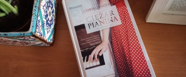 Ciężar pianina – Chris Cander