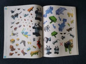 Minecraft. Zwierzęta. Album przygód z naklejkami