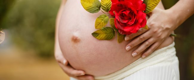 Hemoroidy w ciąży. Jak załagodzić wstydliwy problem?