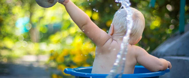 W czym kąpać noworodka?