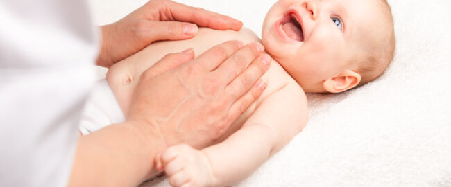 Jak ukoić dolegliwości trawienne u niemowlęcia?