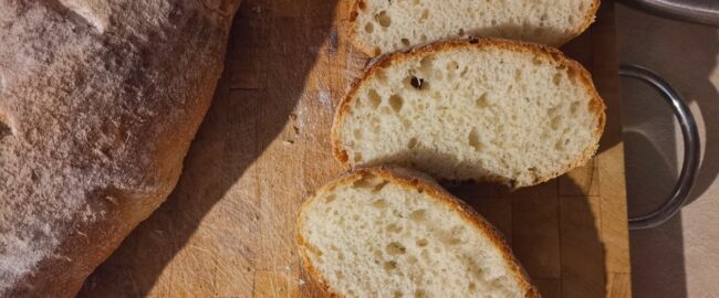 Łatwy domowy chleb na drożdżach z przepisu Martina Johanssona