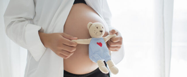 Kiedy pojawiają się pierwsze objawy ciąży i jak je rozpoznać?