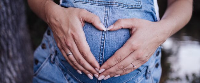 Miejsca intymne – czy poród naturalny wpływa na ich wygląd? Jakimi zabiegami można odwrócić powstałe zmiany?