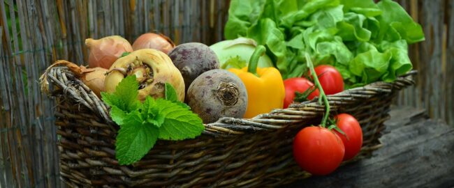 Noworoczne postanowienie? Więcej warzyw. 5 zasad jedzenia warzyw, aby przynosiły więcej korzyści dla naszego zdrowia