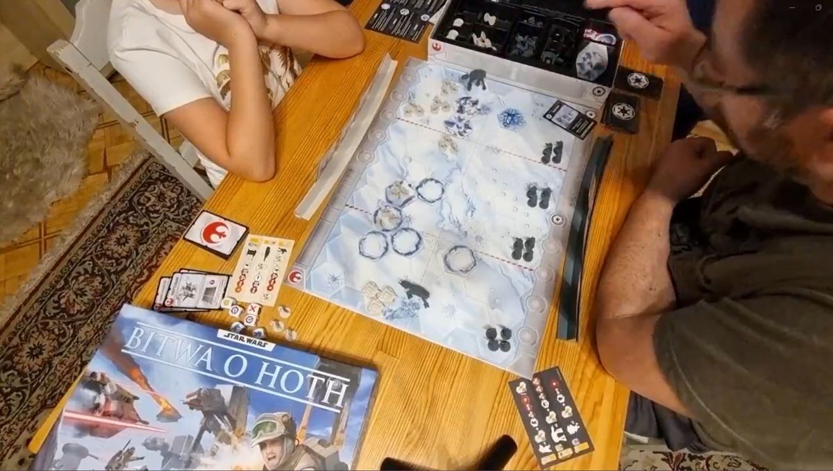 kadr z recenzji gry Star Wars: Bitwa o Hoth