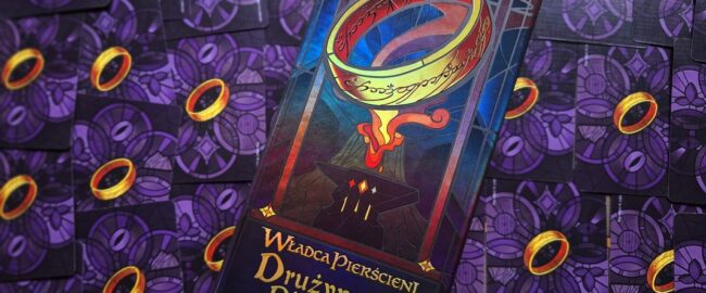 Władca Pierścieni: Drużyna Pierścienia – rodzinna gra karciana, która uczy współpracy