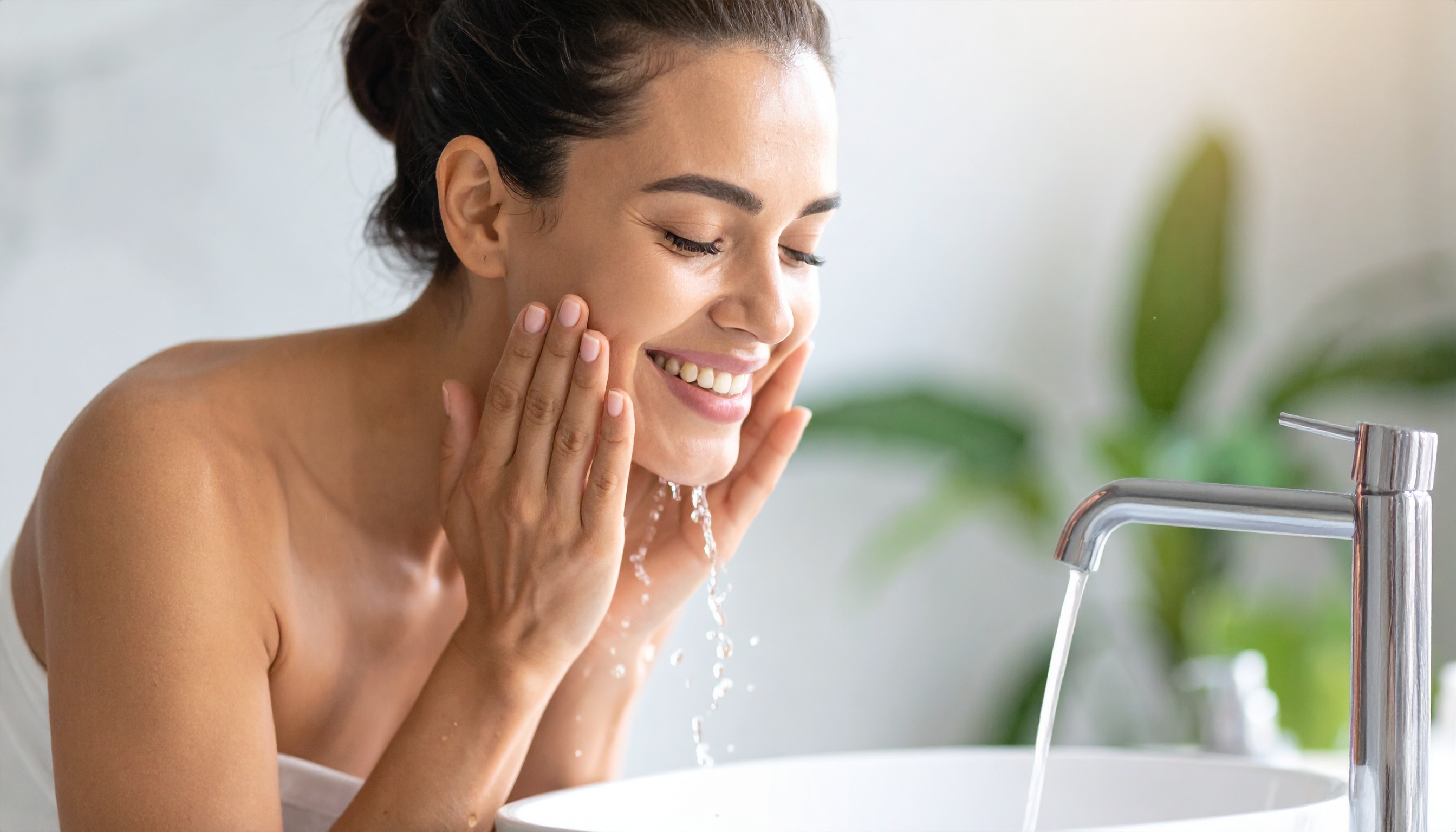 Piękna skóra od wewnątrz – jakie suplementy naprawdę spowalniają starzenie?