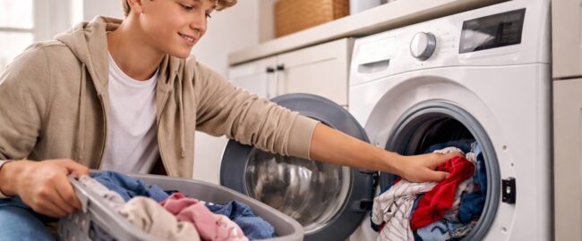 Czy nastolatek musi pomagać w domu (i jak go do tego przekonać)?