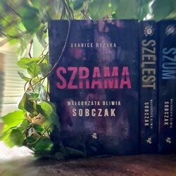 Szrama – Małgorzata Oliwia Sobczak